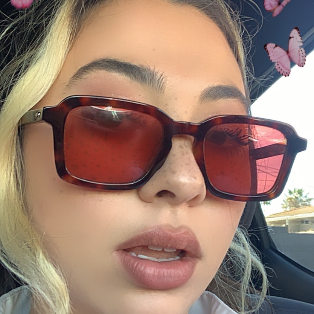 Meet your Posher, Gabriella